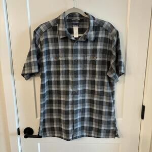 Patagonia Mens Large Button Up Organic Cotton Gauze Plaid Short Sleeve Shirt